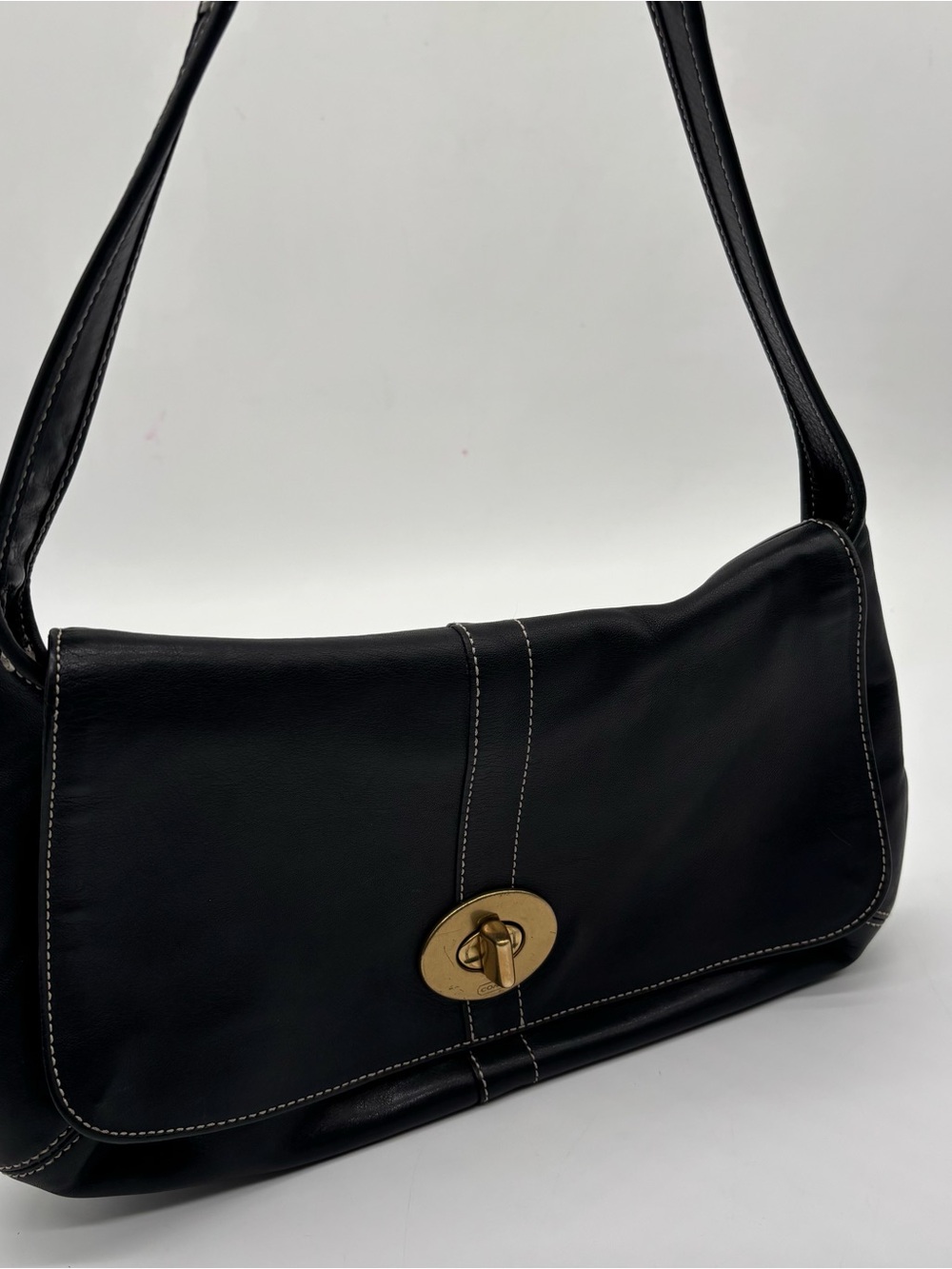 Coach Vintage Black Leather Turnlock Shoulder Bag (#11254)